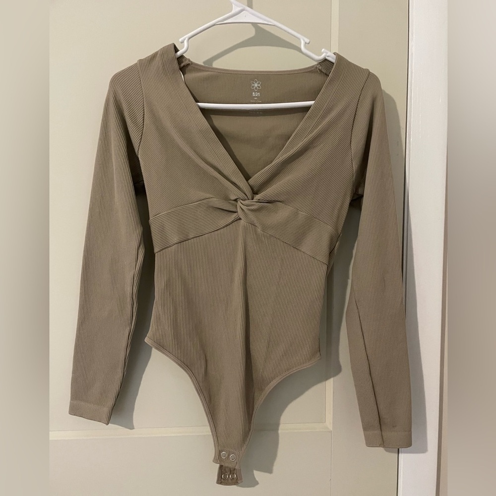 Aura Long Sleeve Bodysuit